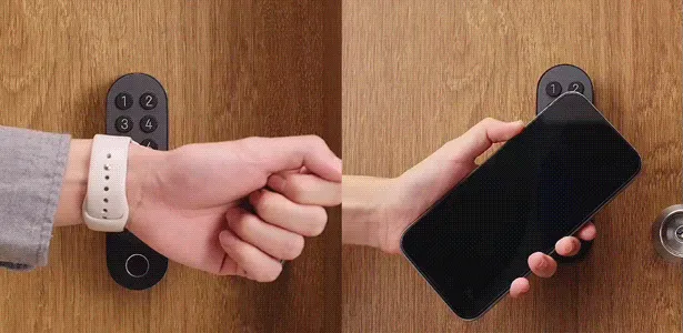 一瞬で家の中へ。「かざして爆速解錠」なスマートロック